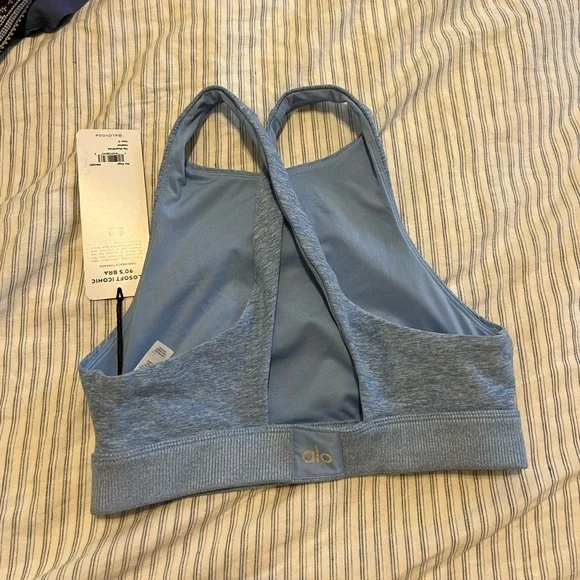 Alo Yoga Alosoft 90s Bra - Picture 7 of 8
